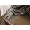 Image 5 : Antique Classical Large Bronze Sculpture of Female