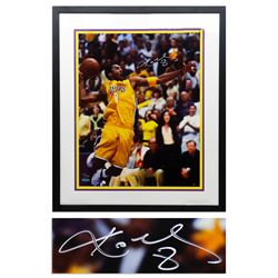 Kobe Bryant Signed 16'' x 20'' Upper Deck COA Photo