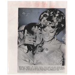 Sophia Loren 8x10 Press Wire Photo from 1967