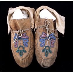 Santee Sioux Beaded Moccasins c. 1930-1940