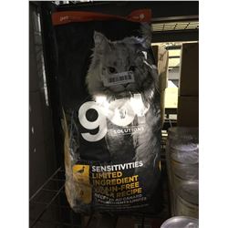 Go Solutions Sensitivities Limited Ingredient Grain Free Cat Food (3.63kg)