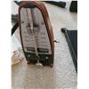 Image 6 : Guitar Stands  & more Pickup at 9 am