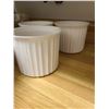 Image 5 : Housewares A