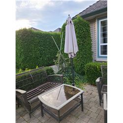 Wicker look patio set, table & umbrella Cat C