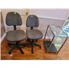 Image 1 : Office chairs and rolling cart Cat C