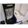 Image 2 : Cabinet, heater and more. Cat A