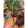 Image 2 : Wood Plant Stand & TeaTrolley Cat A