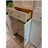 Image 3 : White Cabinet C