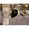 Image 4 : Tall floor fan and table fans Cat A