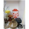 Image 12 : Vases and Kitchen Ware A
