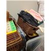 Image 9 : Sewing, Small Storage and more A