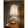 Image 4 : Small Table and Lamp C