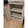 Image 4 : Shelving C