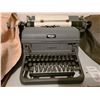 Image 2 : Royal Typewriter A