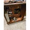 Image 31 : Vintage record player and more Cat A