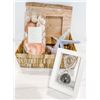 Image 1 : Small Beach-Inspired Set: Wooden Frame,  Decorative Basket,  2-Colored Starfish, Framed Hourglass