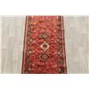 Image 3 : A WOOL HAND KNOTTED ABADEH ORIENTAL RUG RUNNER.