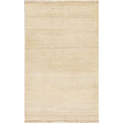 A WOOL HAND KNOTTED ORIENTAL AREA RUG.
