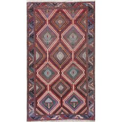 A WOOL HAND KNOTTED ORIENTAL AREA RUG.
