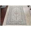Image 2 : A WOOL HAND KNOTTED FLORAL ORIENTAL AREA RUG.