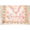 Image 5 : A WOOL HAND KNOTTED OUSHAK ORIENTAL RUG.
