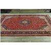 Image 9 : A WOOL HAND KNOTTED ORIENTAL AREA RUG.