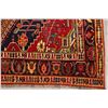 Image 4 : A WOOL HAND KNOTTED KASHKOLI ORIENTAL RUG.