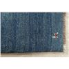 Image 5 : A WOOL HAND KNOTTED GABBEH AREA RUG.
