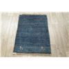 Image 7 : A WOOL HAND KNOTTED GABBEH AREA RUG.