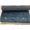 Image 8 : A WOOL HAND KNOTTED GABBEH AREA RUG.