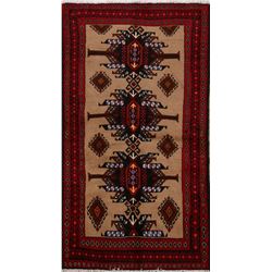 A WOOL HAND KNOTTED BALOUCH AREA RUG.