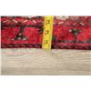 Image 11 : A WOOL HAND KNOTTED BALOUCH ORIENTAL AREA RUG.