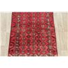 Image 3 : A WOOL HAND KNOTTED BALOUCH ORIENTAL AREA RUG.