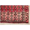 Image 6 : A WOOL HAND KNOTTED BALOUCH ORIENTAL AREA RUG.