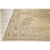 Image 12 : A WOOL HAND KNOTTED FLORAL ORIENTAL AREA RUG.