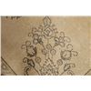 Image 5 : A WOOL HAND KNOTTED FLORAL ORIENTAL AREA RUG.