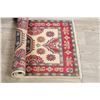 Image 8 : A WOOL HAND KNOTTED KAZAK ORIENTAL AREA RUG.