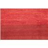 Image 4 : A WOOL HAND KNOTTED GABBEH AREA RUG.