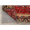 Image 10 : A WOOL HAND KNOTTED ABADEH ORIENTAL AREA RUG.