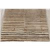 Image 5 : A WOOL HAND KNOTTED GABBEH ORIENTAL AREA RUG.