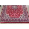 Image 5 : A WOOL HAND KNOTTED FLORAL ORIENTAL AREA RUG.