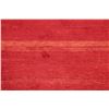 Image 4 : A WOOL HAND KNOTTED GABBEH AREA RUG.