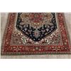 Image 5 : A WOOL HAND KNOTTED SERAPI ORIENTAL AREA RUG.