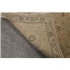 Image 10 : A WOOL HAND KNOTTED FLORAL ORIENTAL AREA RUG.