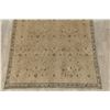 Image 5 : A WOOL HAND KNOTTED FLORAL ORIENTAL AREA RUG.