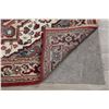 Image 10 : A WOOL HAND KNOTTED HERIZ ORIENTAL AREA RUG.