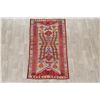 Image 2 : A WOOL HAND KNOTTED KASHKOLI ORIENTAL AREA RUG.