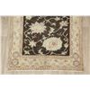 Image 5 : A WOOL HAND KNOTTED FLORAL ORIENTAL AREA RUG.