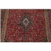 Image 4 : A WOOL HAND KNOTTED FLORAL ORIENTAL AREA RUG.