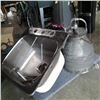 Image 1 : Copper milking can and stainless sink